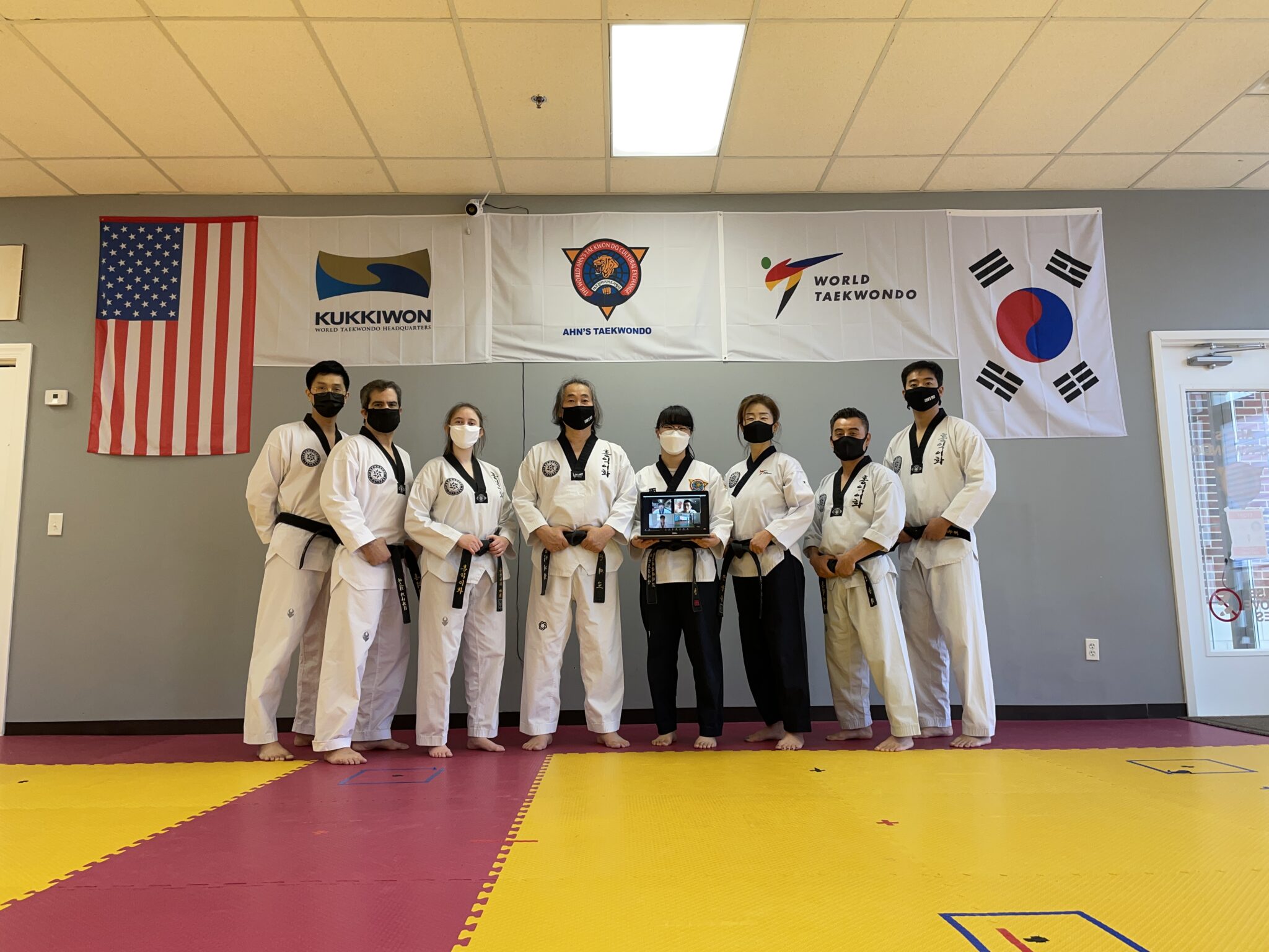 Ahn's Taekwondo dojang training