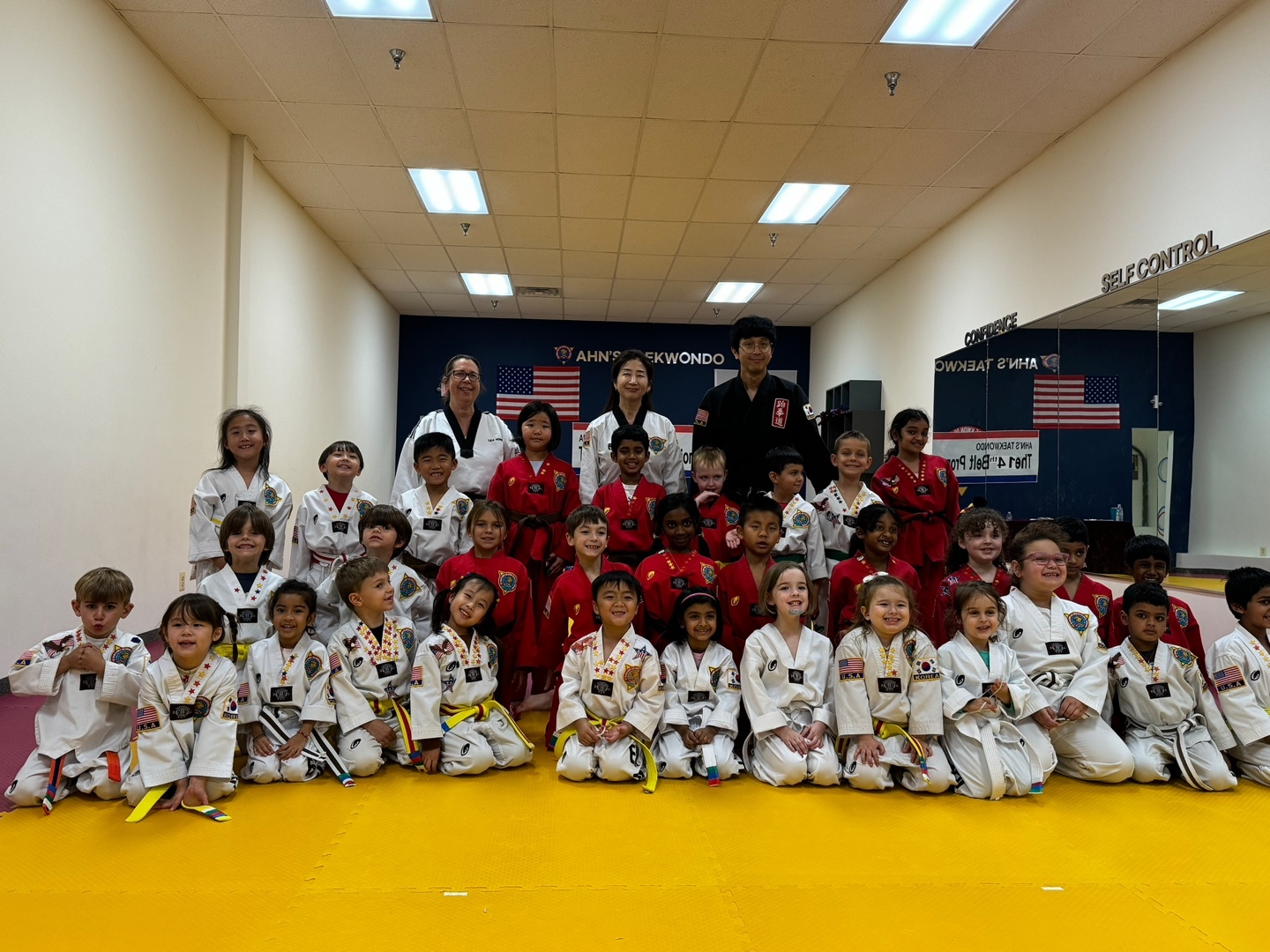 Ahn's Taekwondo dojang training
