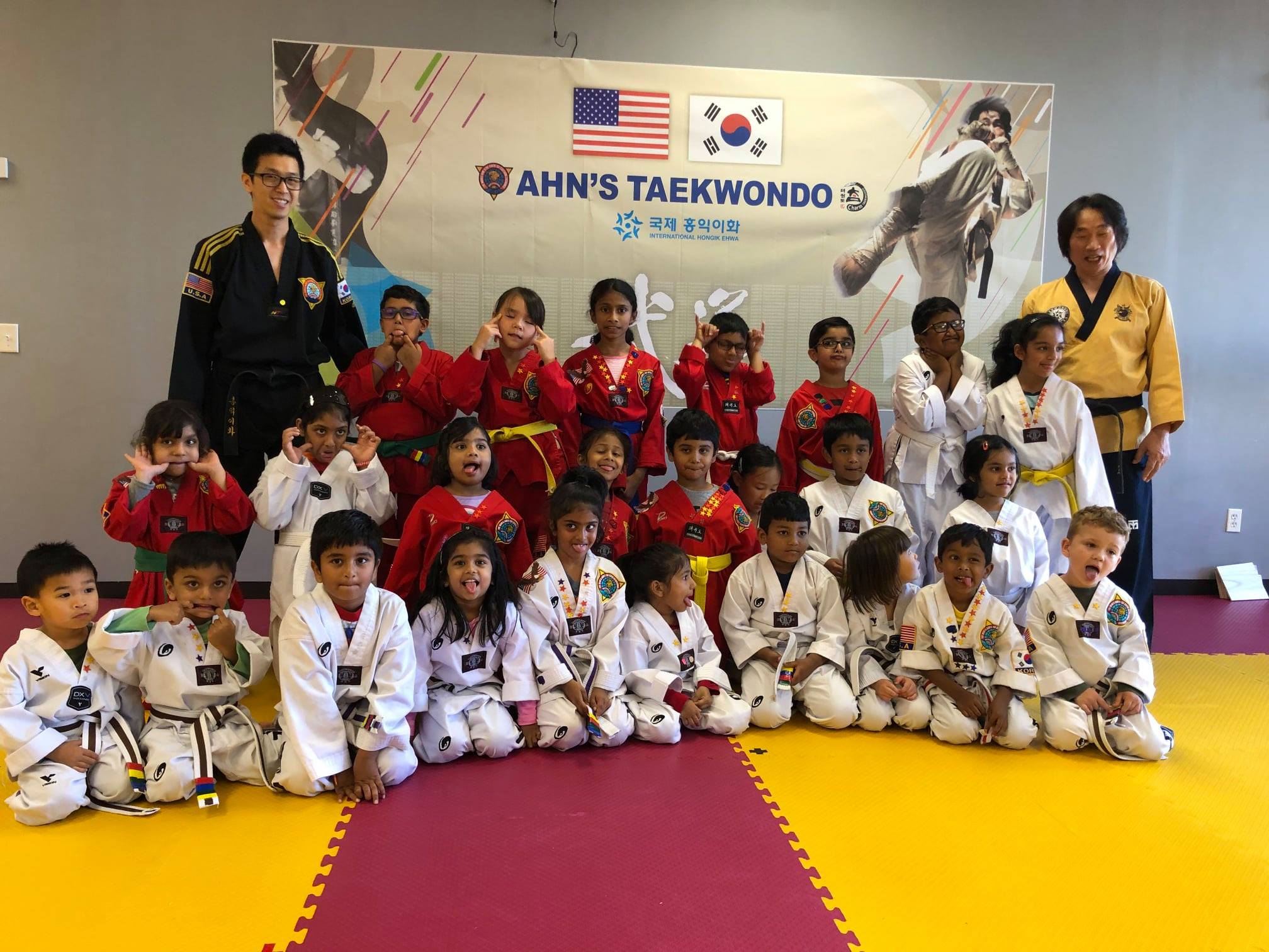 Ahn's Taekwondo dojang training