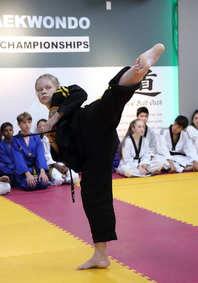 Hongik E-Hwa Taekwondo training