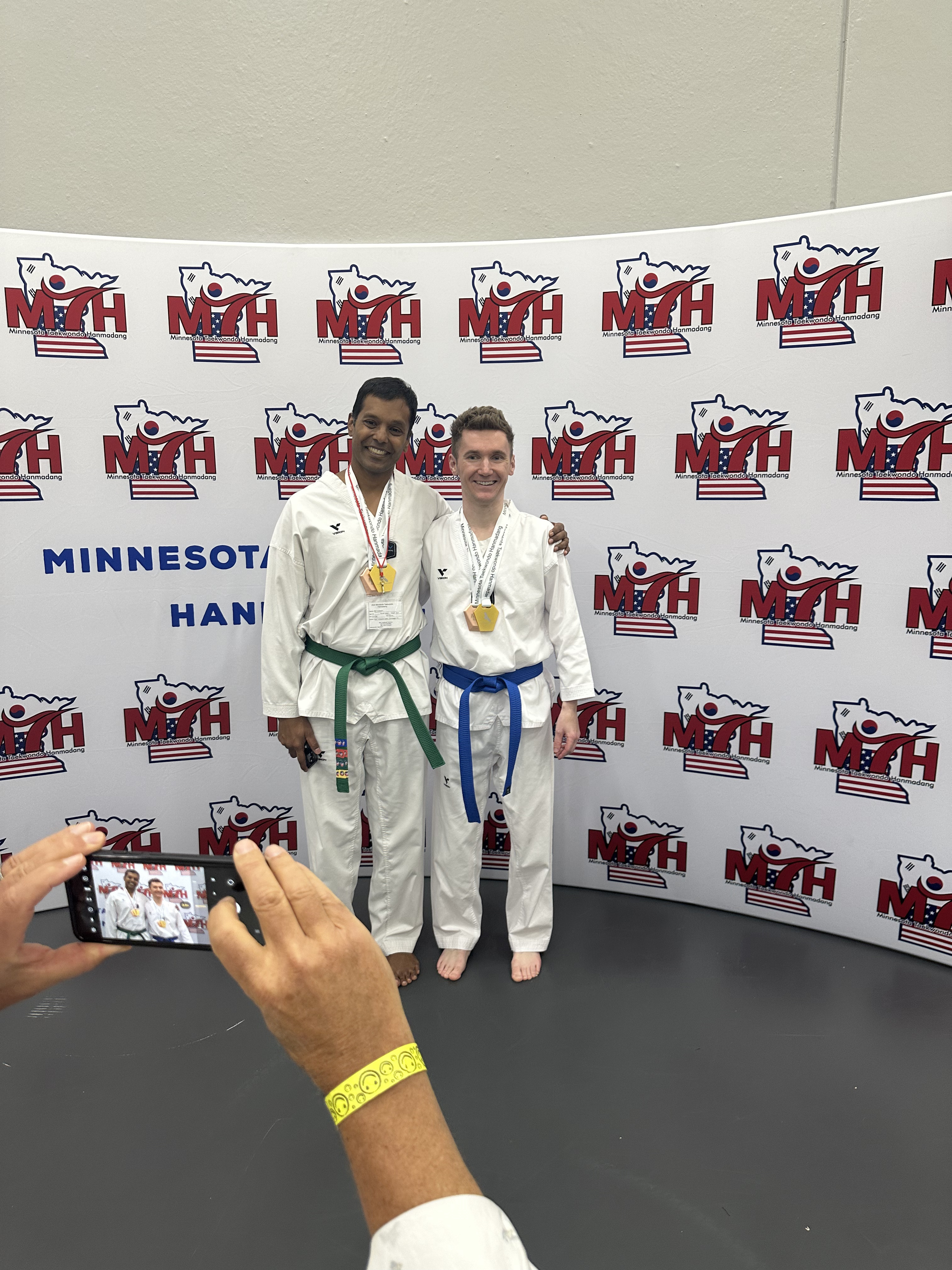 Students with medals at the Minnesota Taekwondo Hanmadang