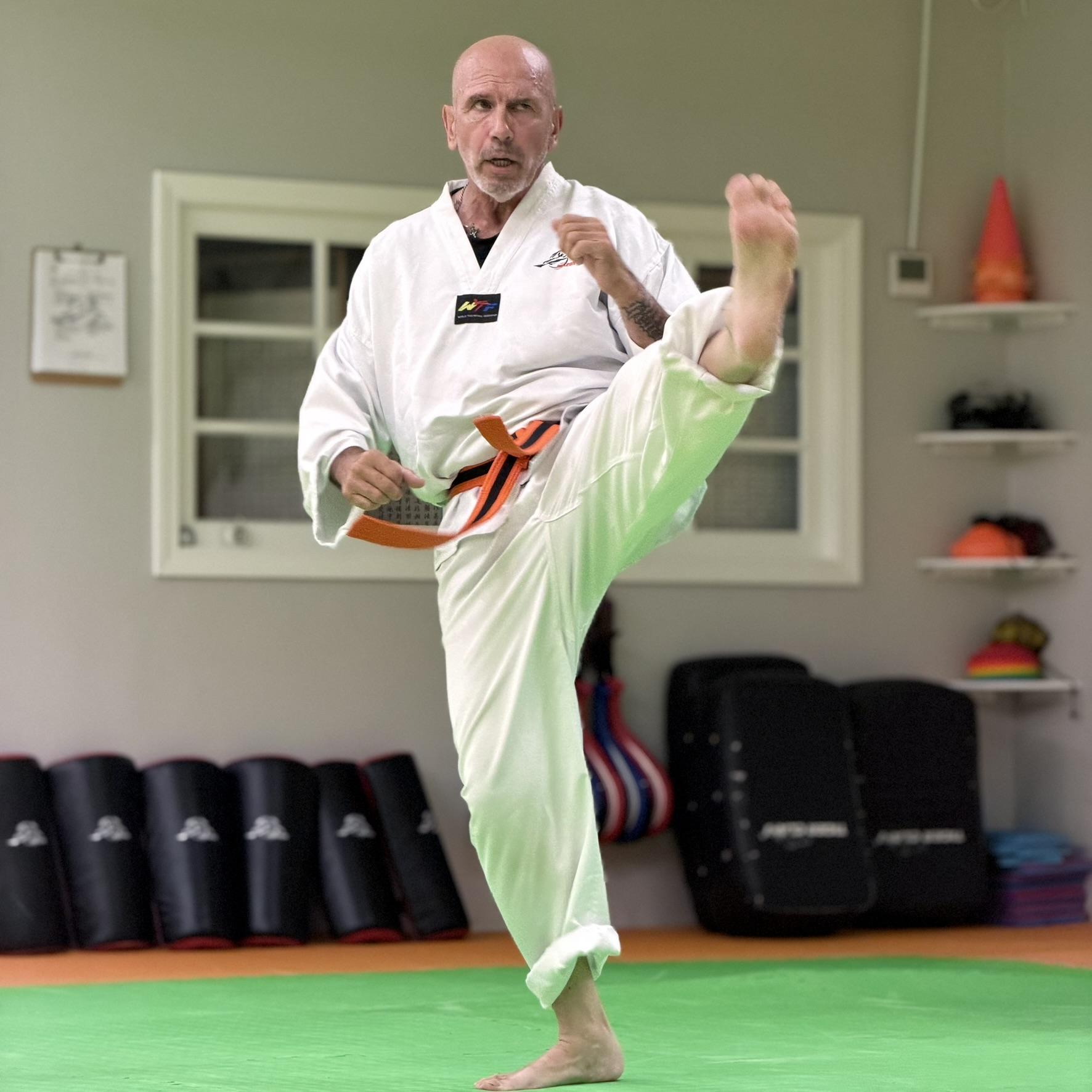 Adult martial arts training at Franklin Mu Han Total Martial Arts