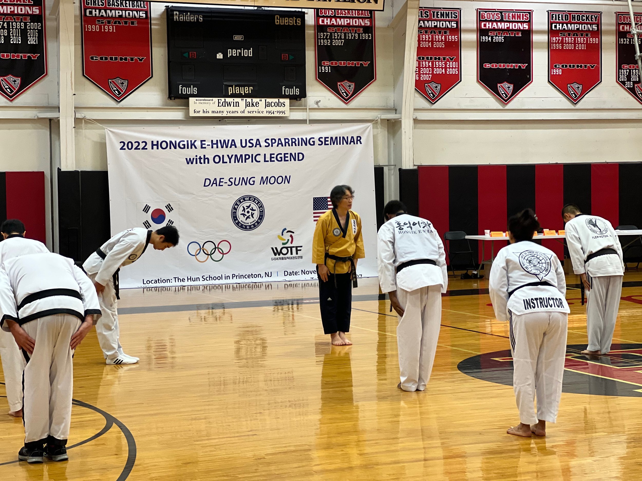 Hongik E-Hwa USA sparring seminar hosted with an Olympic legend